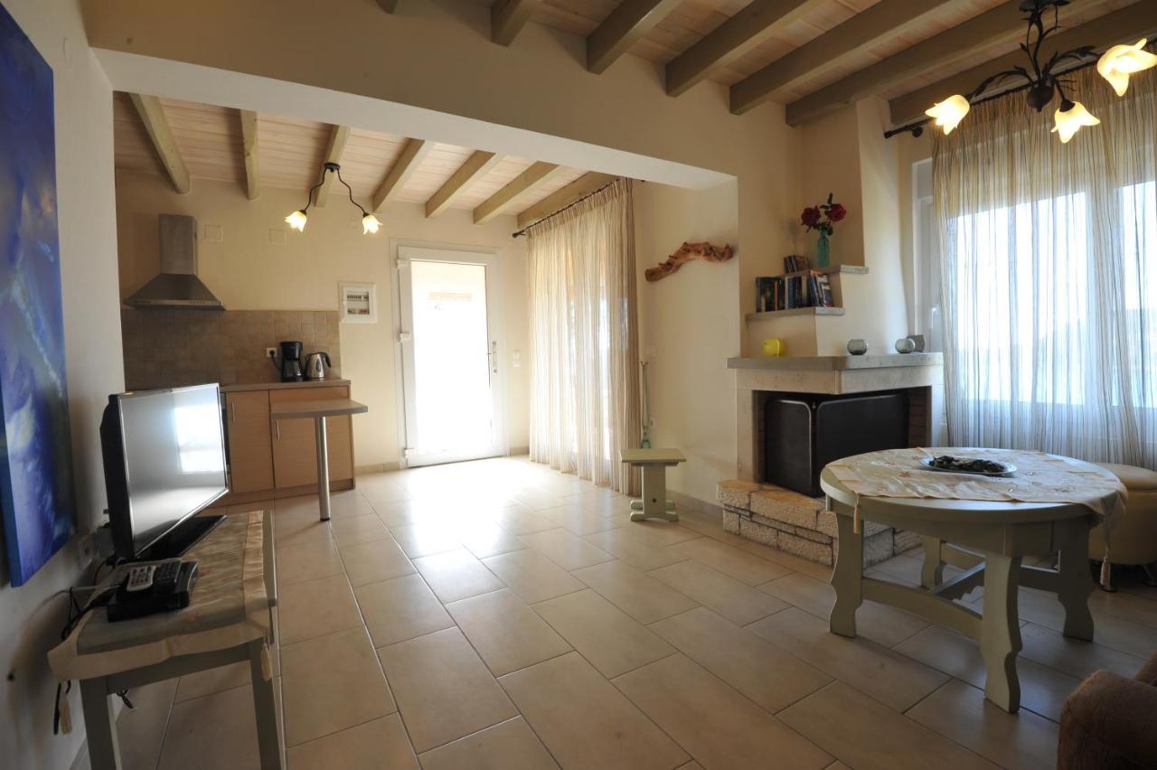 Villa Theodora View Apartments Zeys アギオス・ゲオルギオス・パゴン エクステリア 写真
